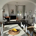 Naricha 1 Menyber Сasa de vacaciones